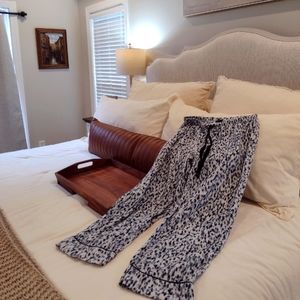 Vera Wang Animal Print